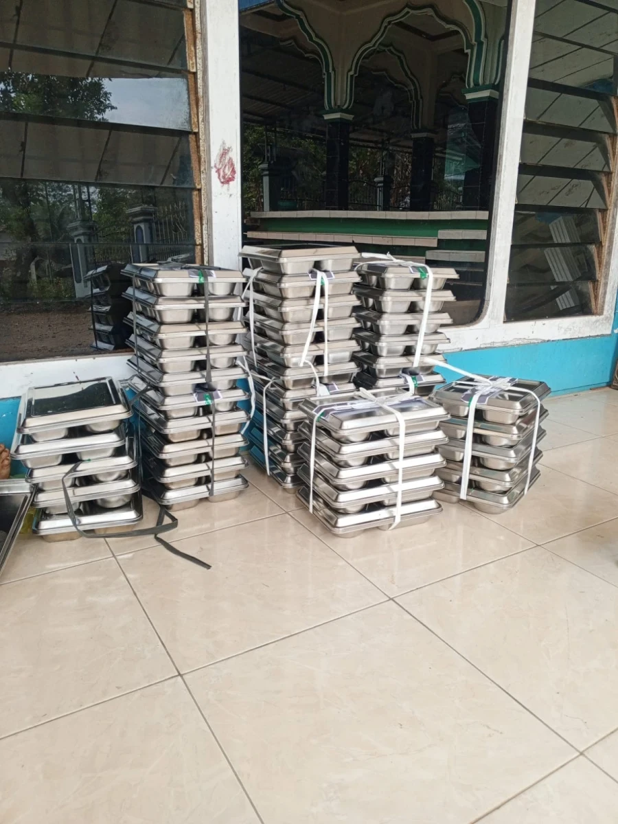 MAKANAN BERGIZI GRATIS