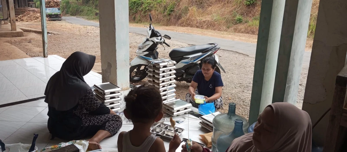 MAKANAN BERGIZI GRATIS