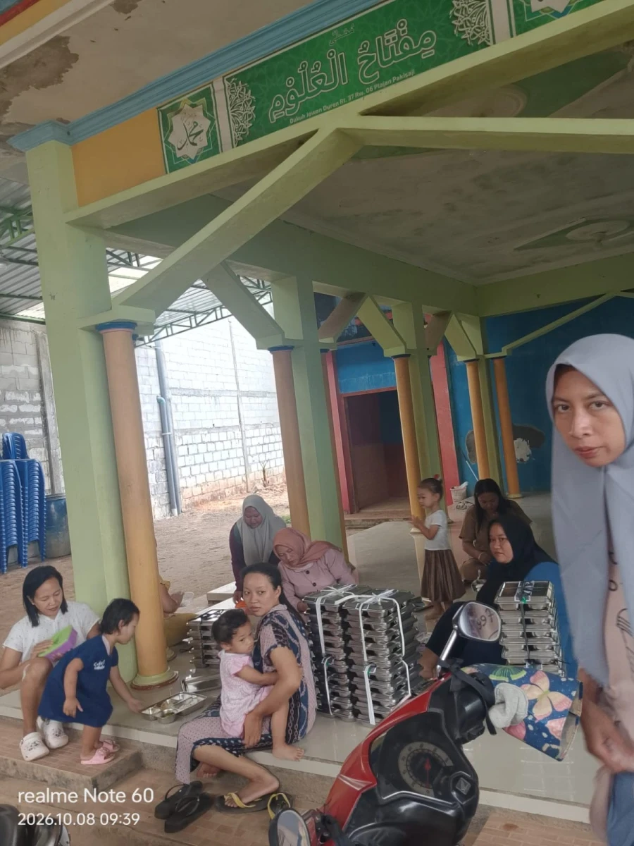 MAKANAN BERGIZI GRATIS