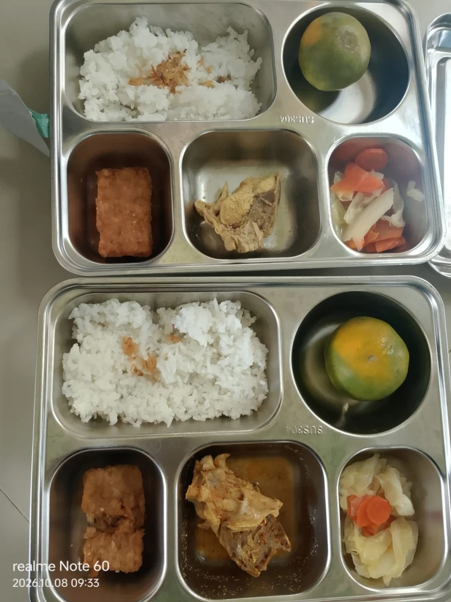 MAKANAN BERGIZI GRATIS