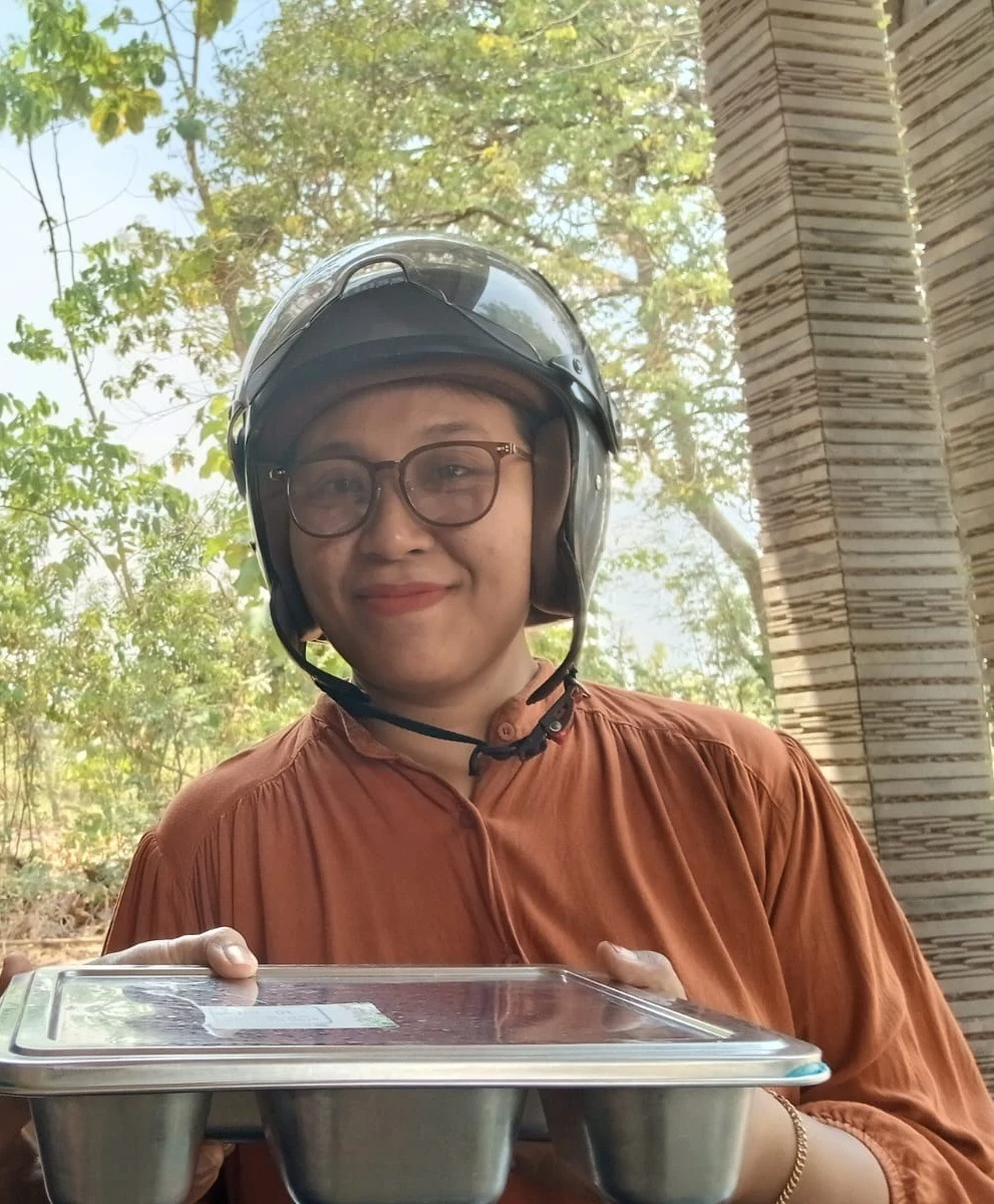 Pembagian Menu MBG di Posyandu Harapan 10