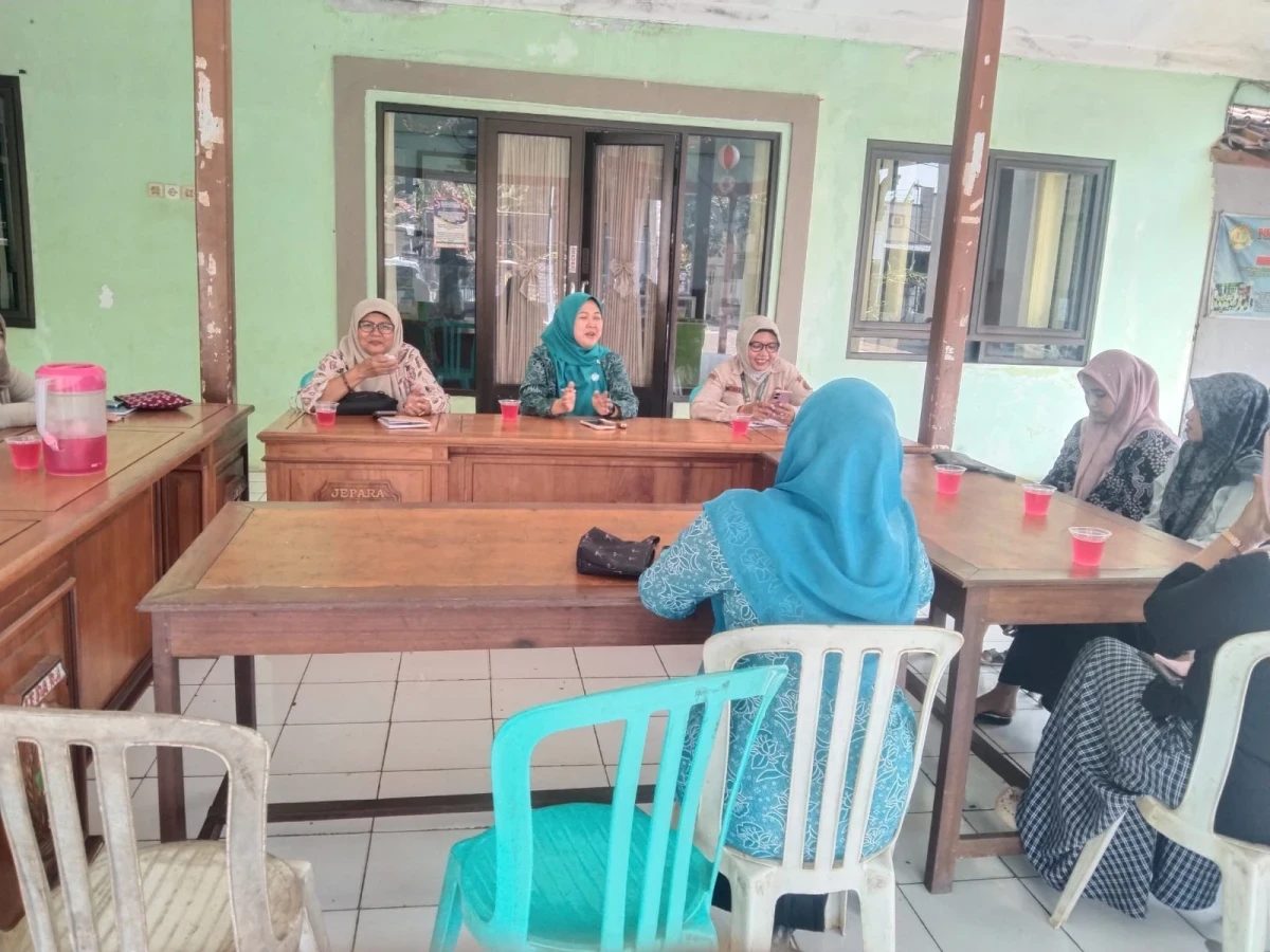 RAPAT PERSIAPAN LOMBA MASAK IKAN MEWAKILI KECAMATAN PECANGAAN
