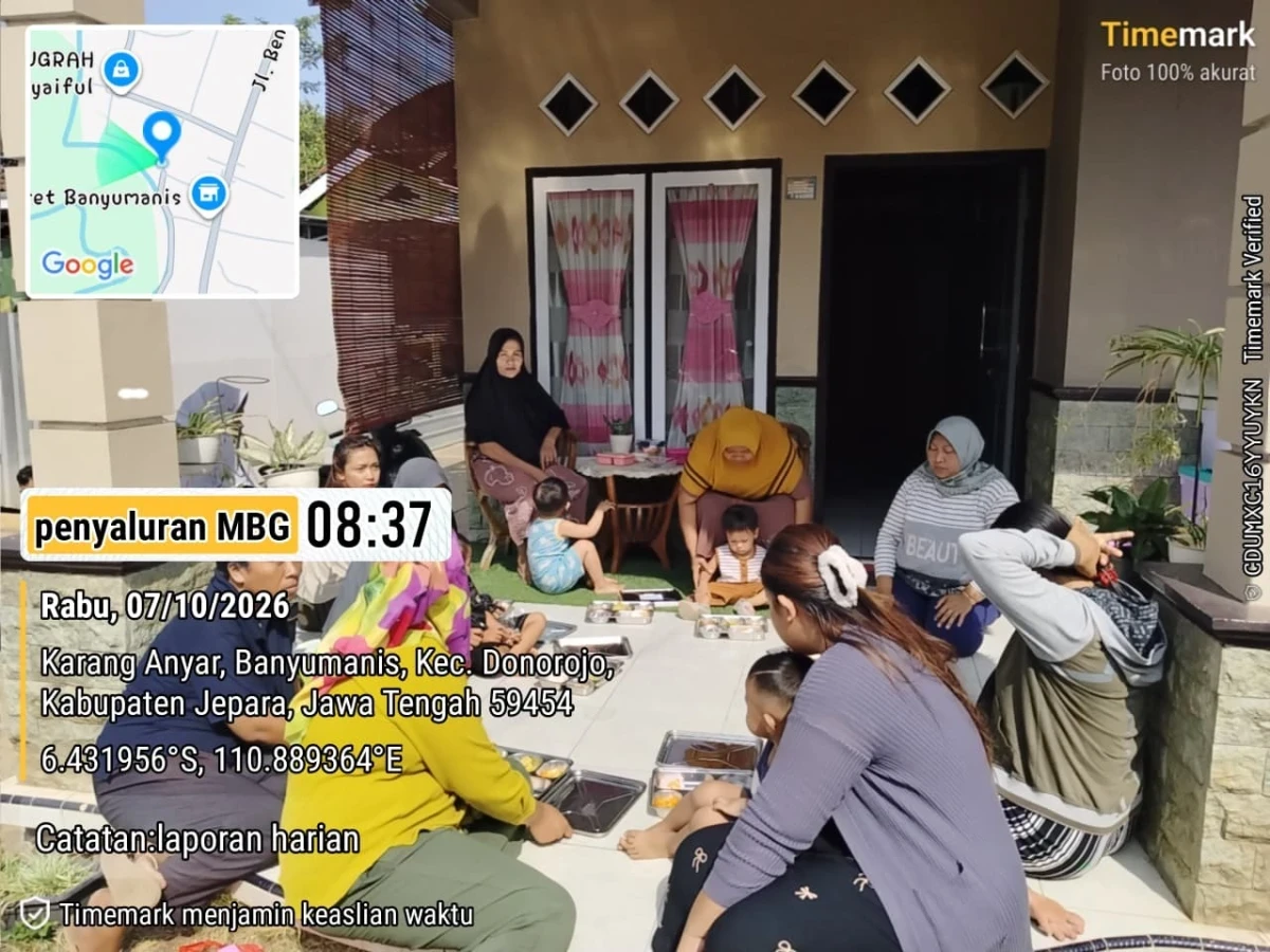 PENDISTRIBUSIAN PMT DAN MBG DI POS MAWAR MERAH 4 OLEH KADER POSYANDU