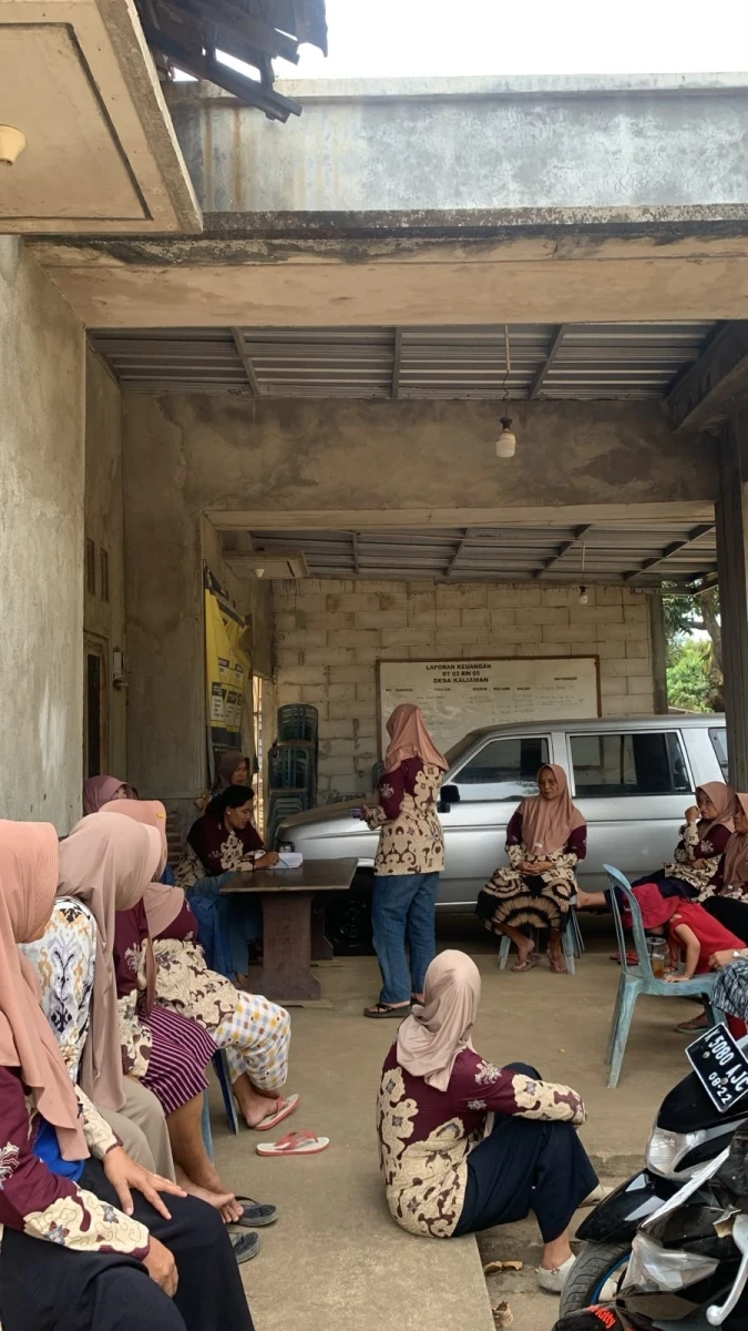 Kegiatan PKK rutin RT 03 RW 05 Desa Kaliaman