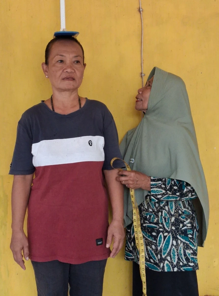 Kepedulian untuk Lansia: Posyandu Harapan 3 RW 08 Karanggondang Gelar Pemeriksaan Kesehatan Rutin
