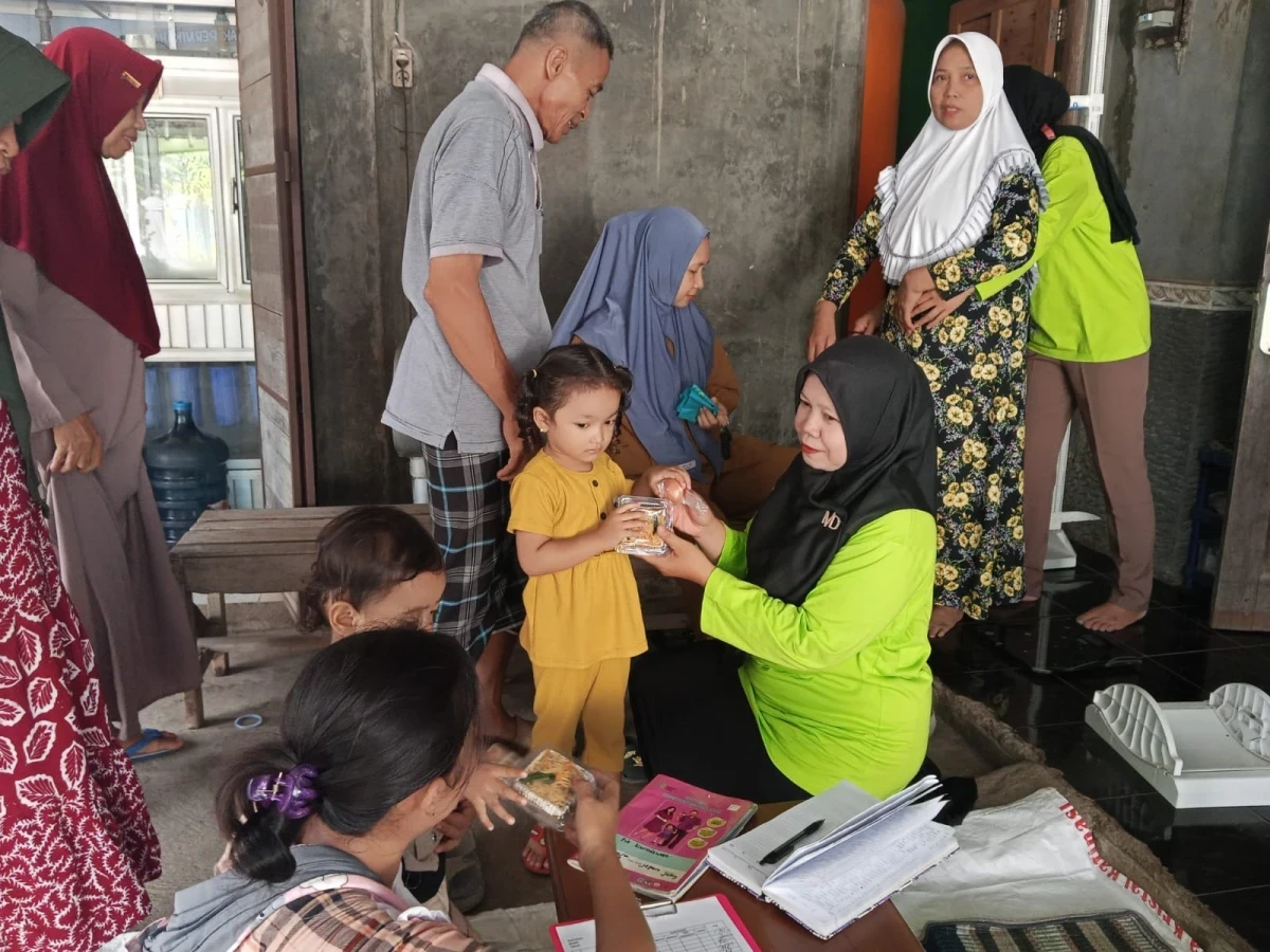 Kegiatan posyandu ilp kencana 02 desa geneng