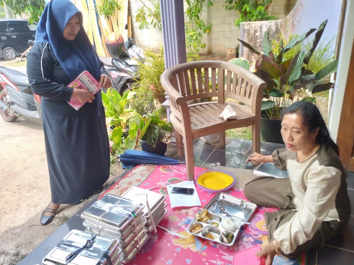 MAKANAN BERGIZI GRATIS
