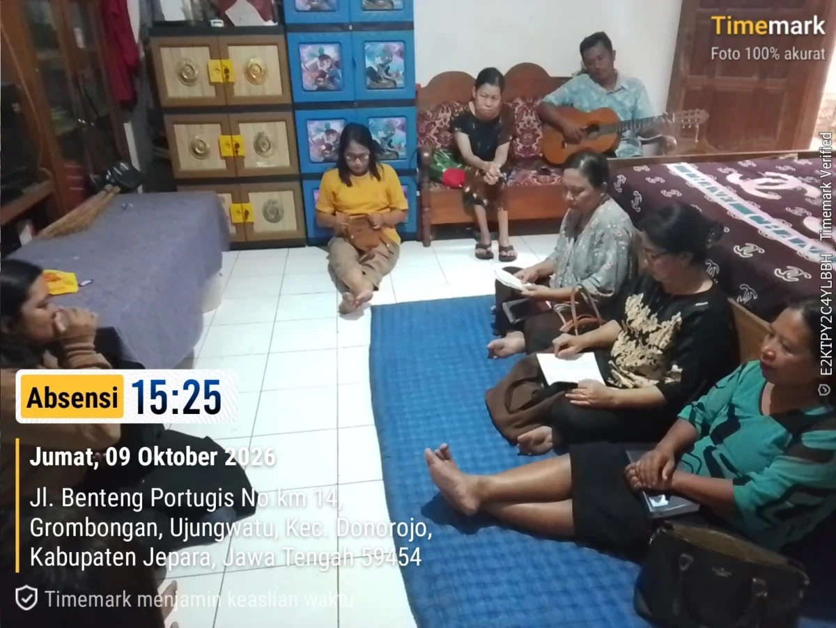 KEGIATAN IBU-IBU GITJ PALOHJATI UJUNGWATU