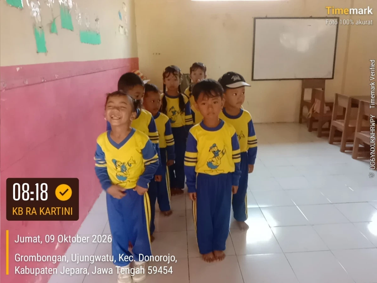 SEHAT CERIA DI KB RA KARTINI UJUNGWATU