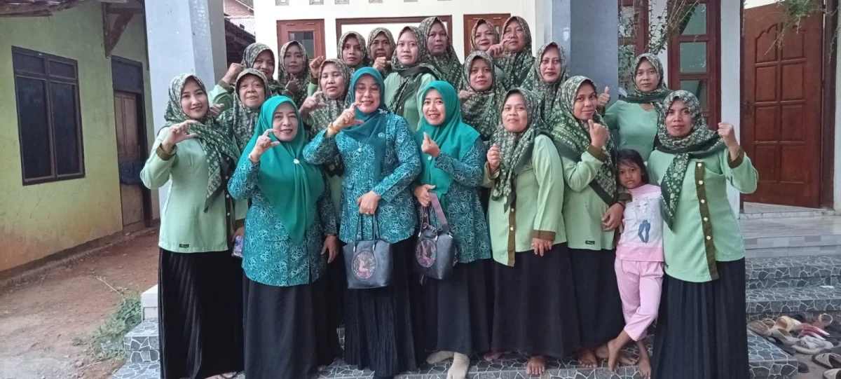 KUNJUNGAN TURBA TP. PKK KE LINGKUNGAN PKK RW 06