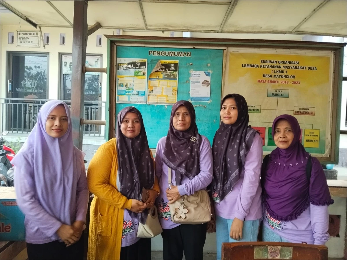 Revesing kader posyandu mayonglor