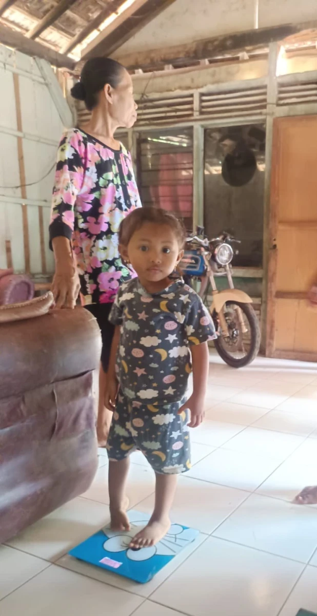 Posyandu Balita Harapan 7 RW 01 Desa Karanggondang untuk Memantau Tumbuh Kembang Anak