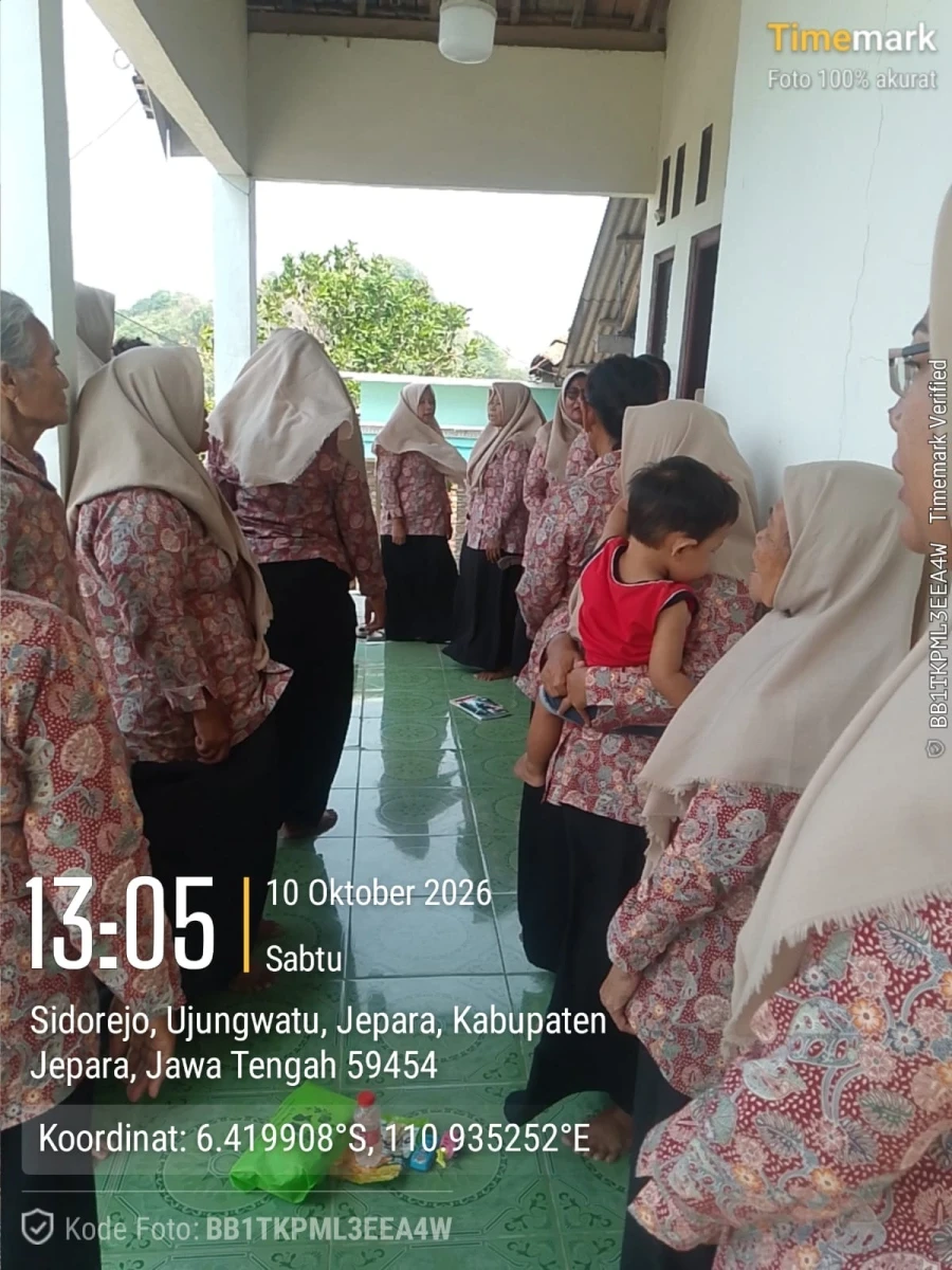PERTEMUAN PKK DI RT 06 RW 02 SIDOREJO