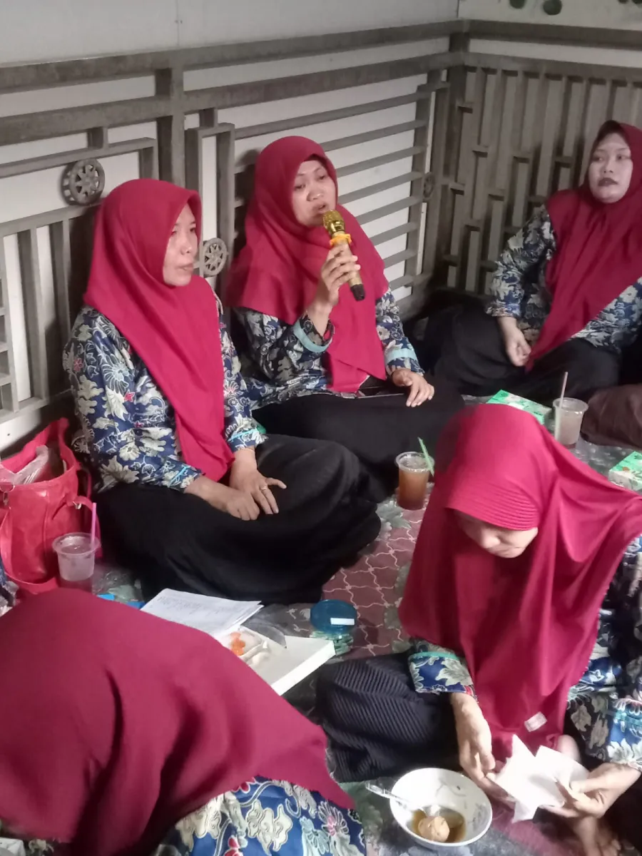 Sosialisasi Pemanfaatan Tanah Pekarangan 