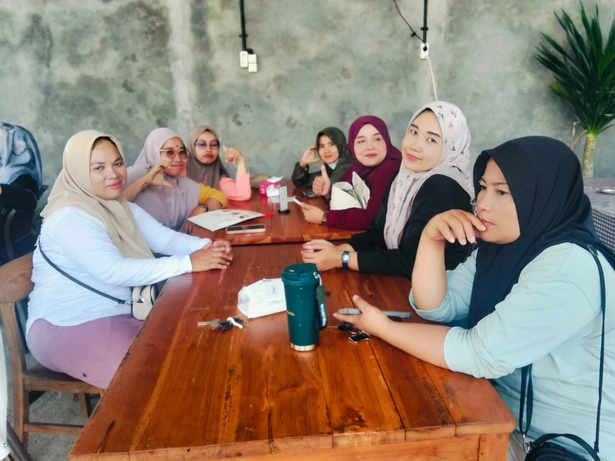 RAPAT PERSIPAN EVALUASI AKHIR PROGRAM