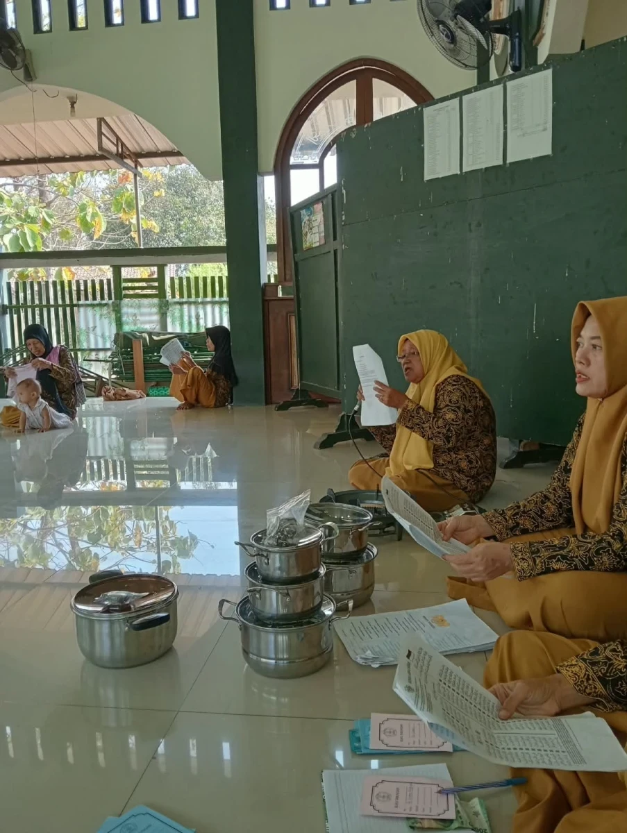 Pererat Silaturahmi dan Perkuat Kebersamaan melalui Pertemuan Rutin PKK RT 10
