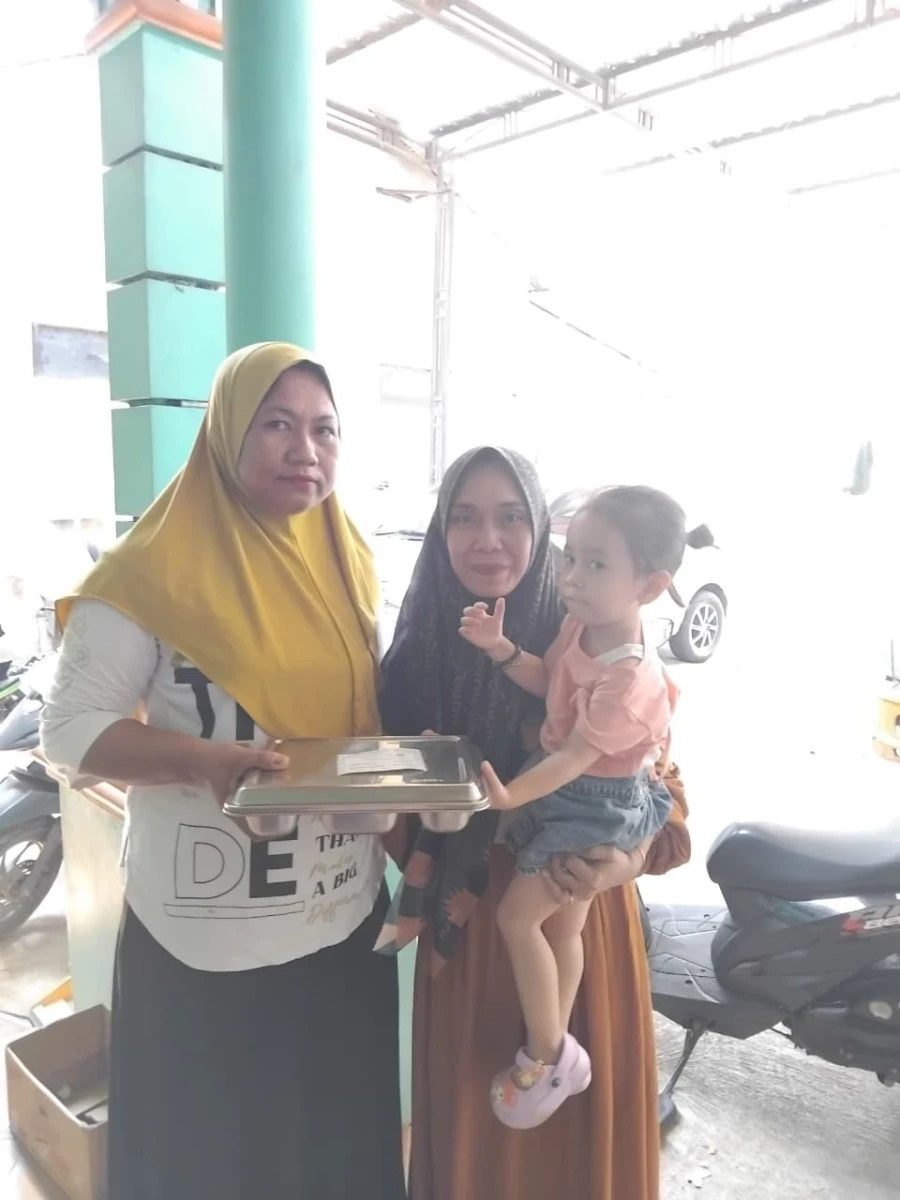 Penuhi Kebutuhan Gizi Balita, Dukung Tumbuh Kembang Optimal melalui Pembagian MBG di Posyandu Kasih Ibu 3
