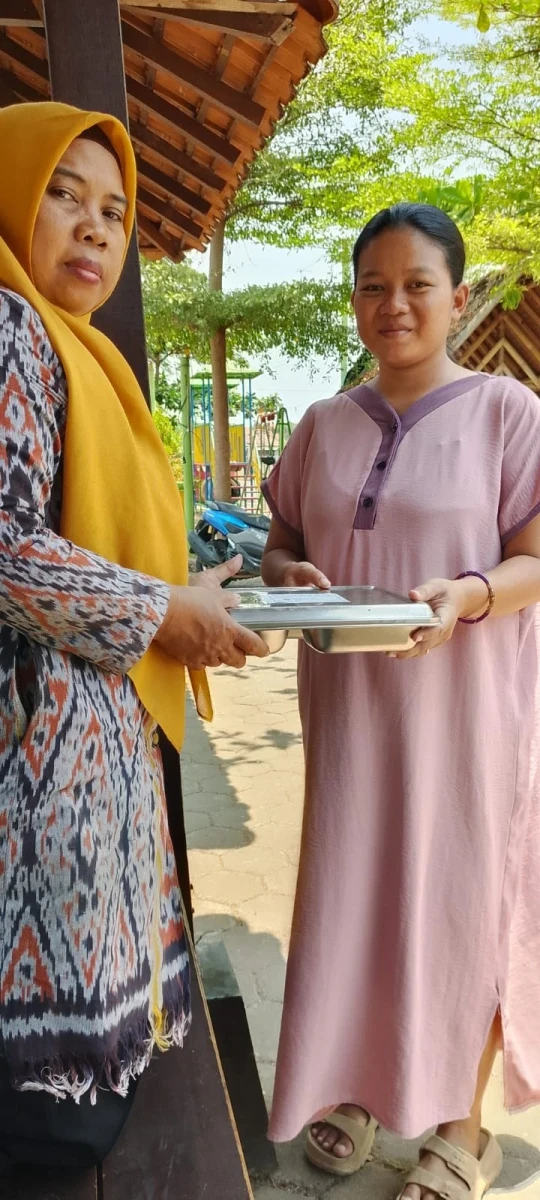Dukung Kehamilan Sehat dan Pemenuhan Gizi melalui Pembagian MBG bagi Ibu Hamil di Posyandu Kasih Ibu 1