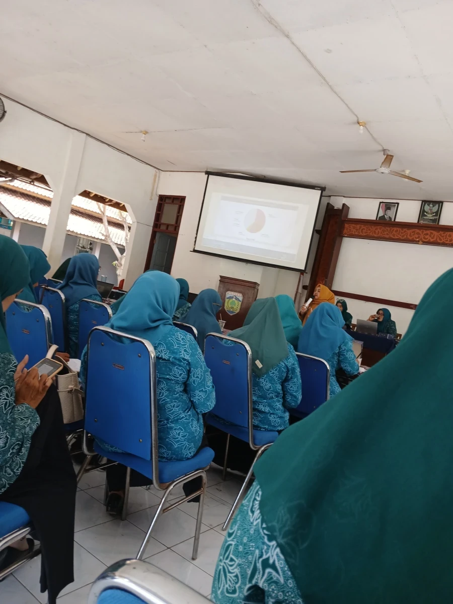 Pemberdayaan kader dalam pencegahan dan pengendalian penyakit hepatitis