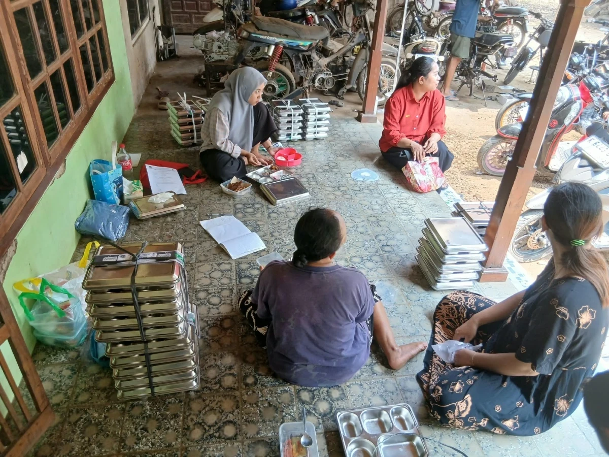 MAKANAN BERGIZI GRATIS
