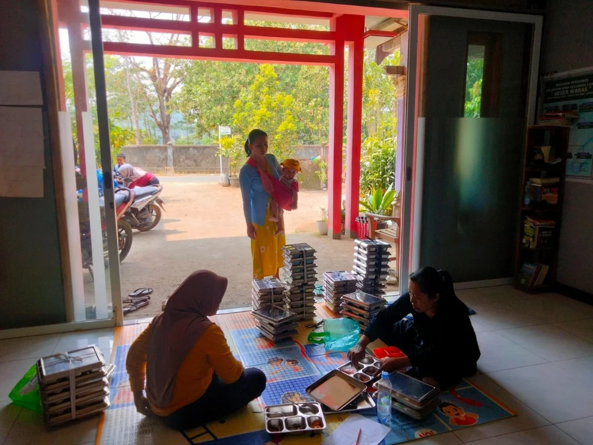 MAKANAN BERGIZI GRATIS
