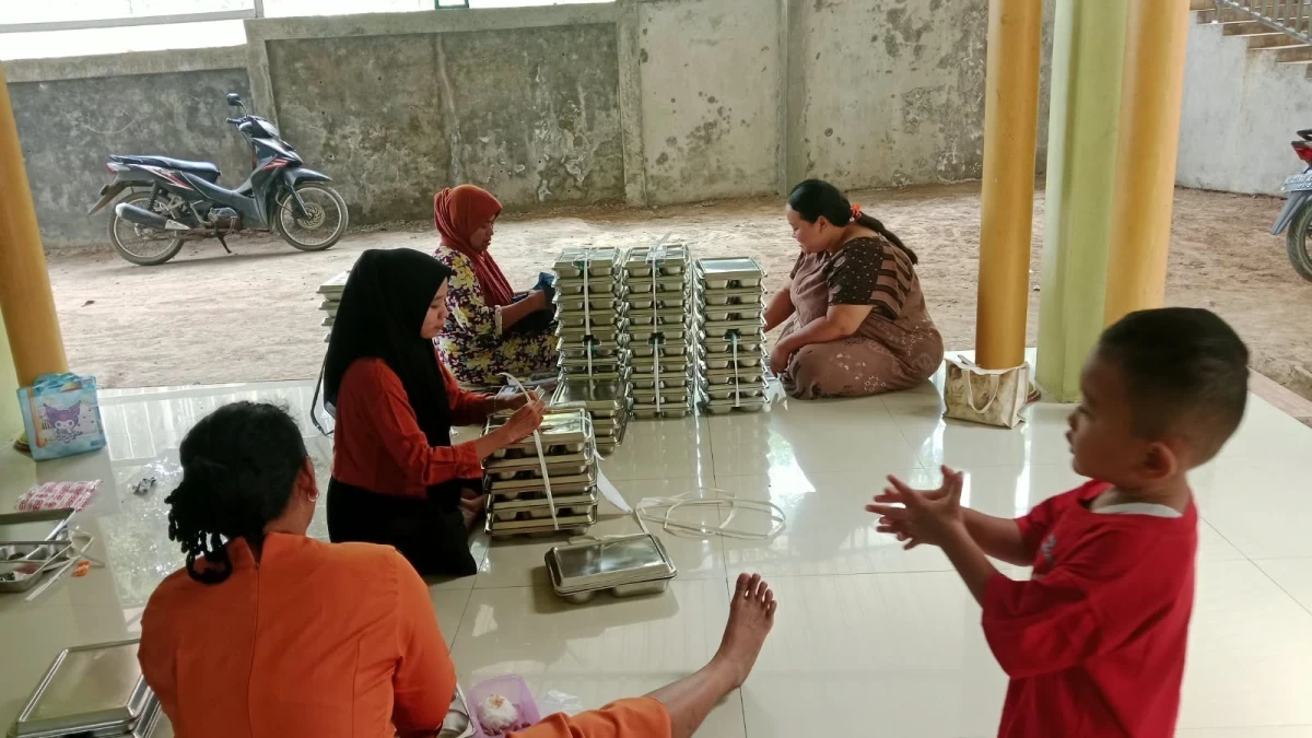 MAKANAN BERGIZI GRATIS