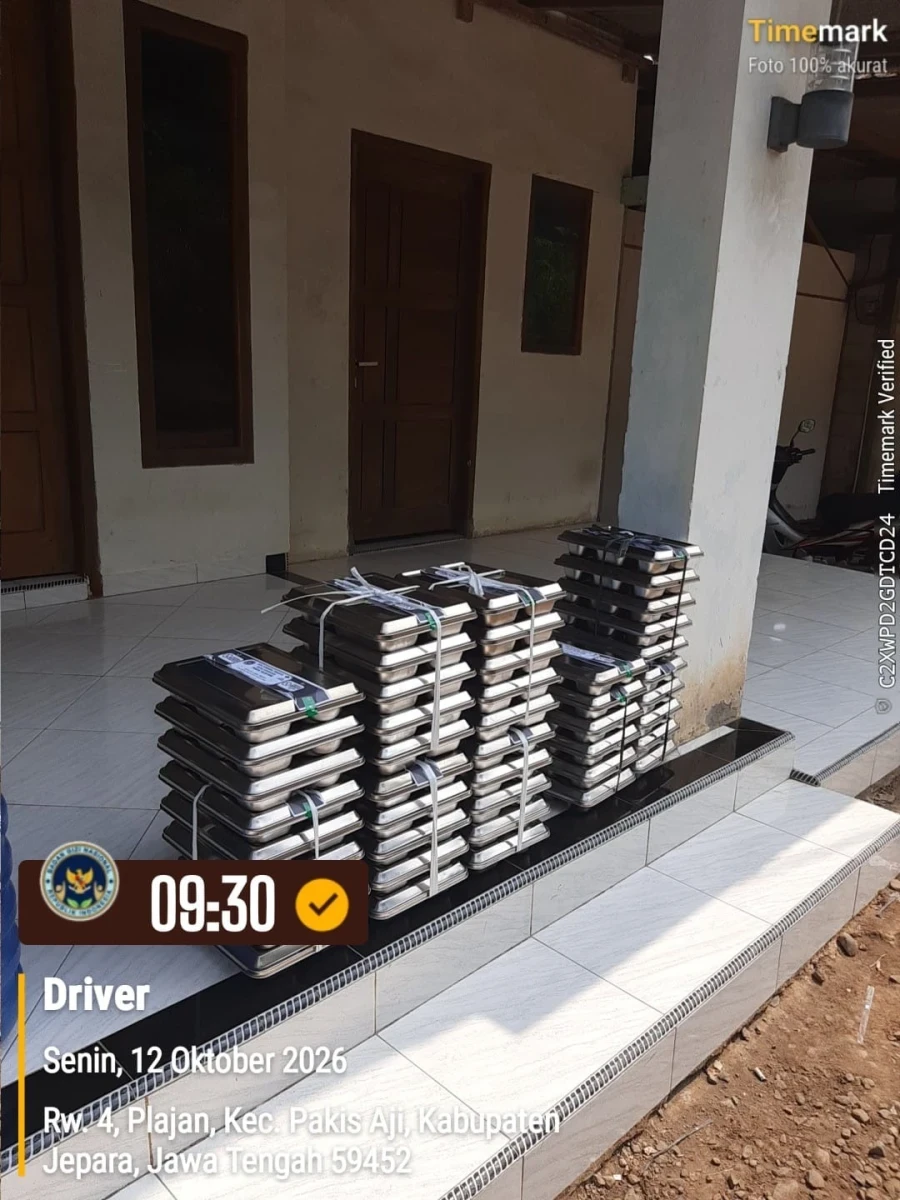 MAKANAN BERGIZI GRATIS
