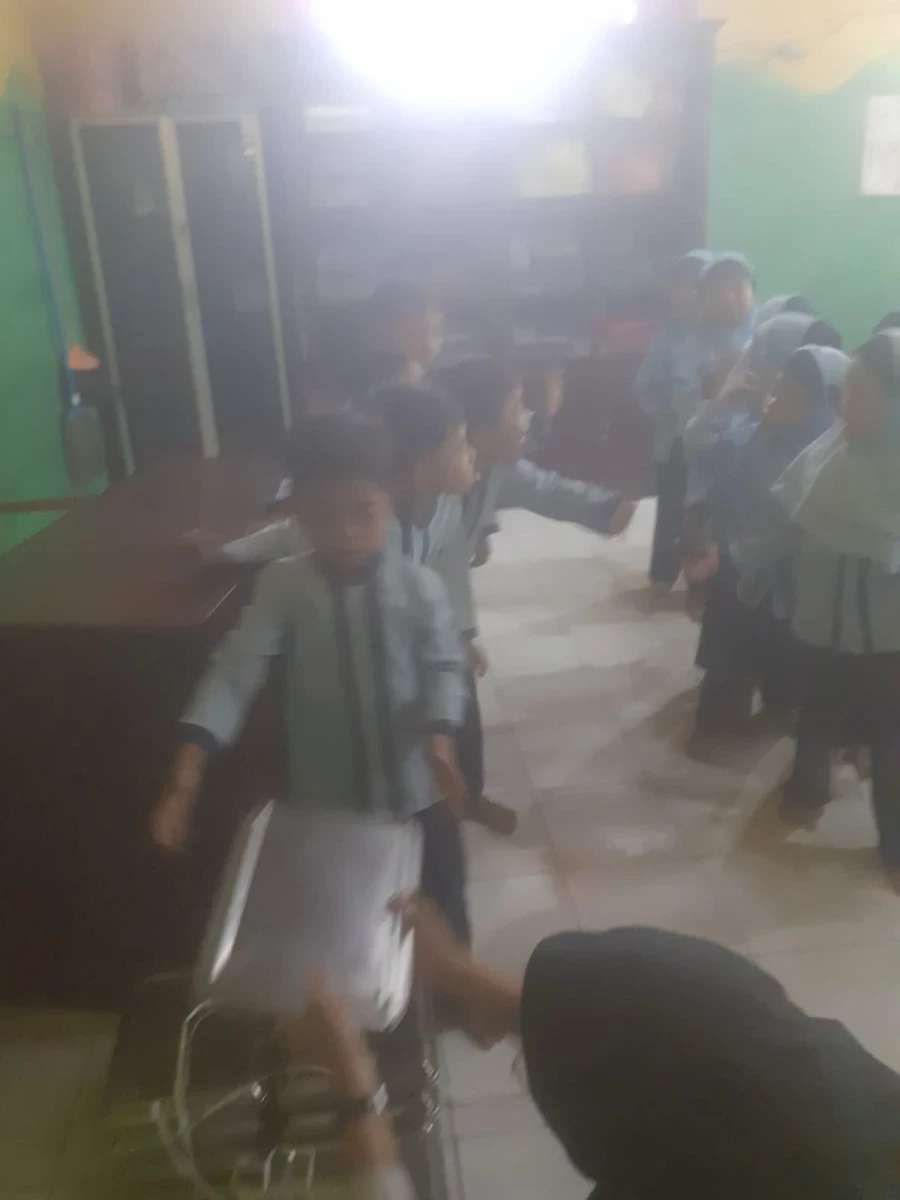 MAKANAN BERGIZI GRATIS