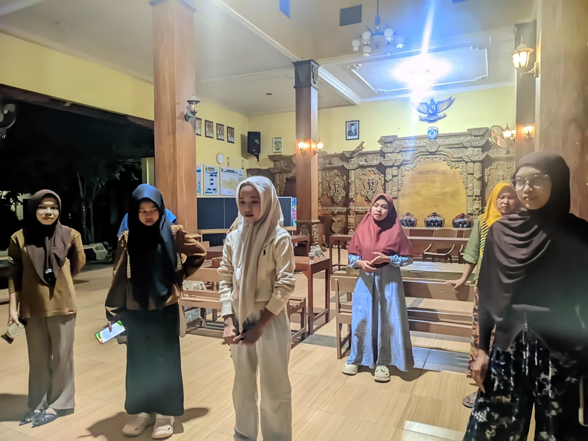 LATIHAN PADUAN SUARA