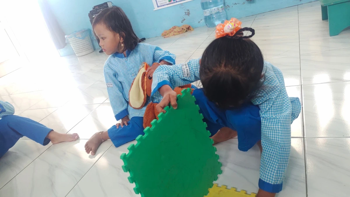 Membuat rumah untuk boneka 