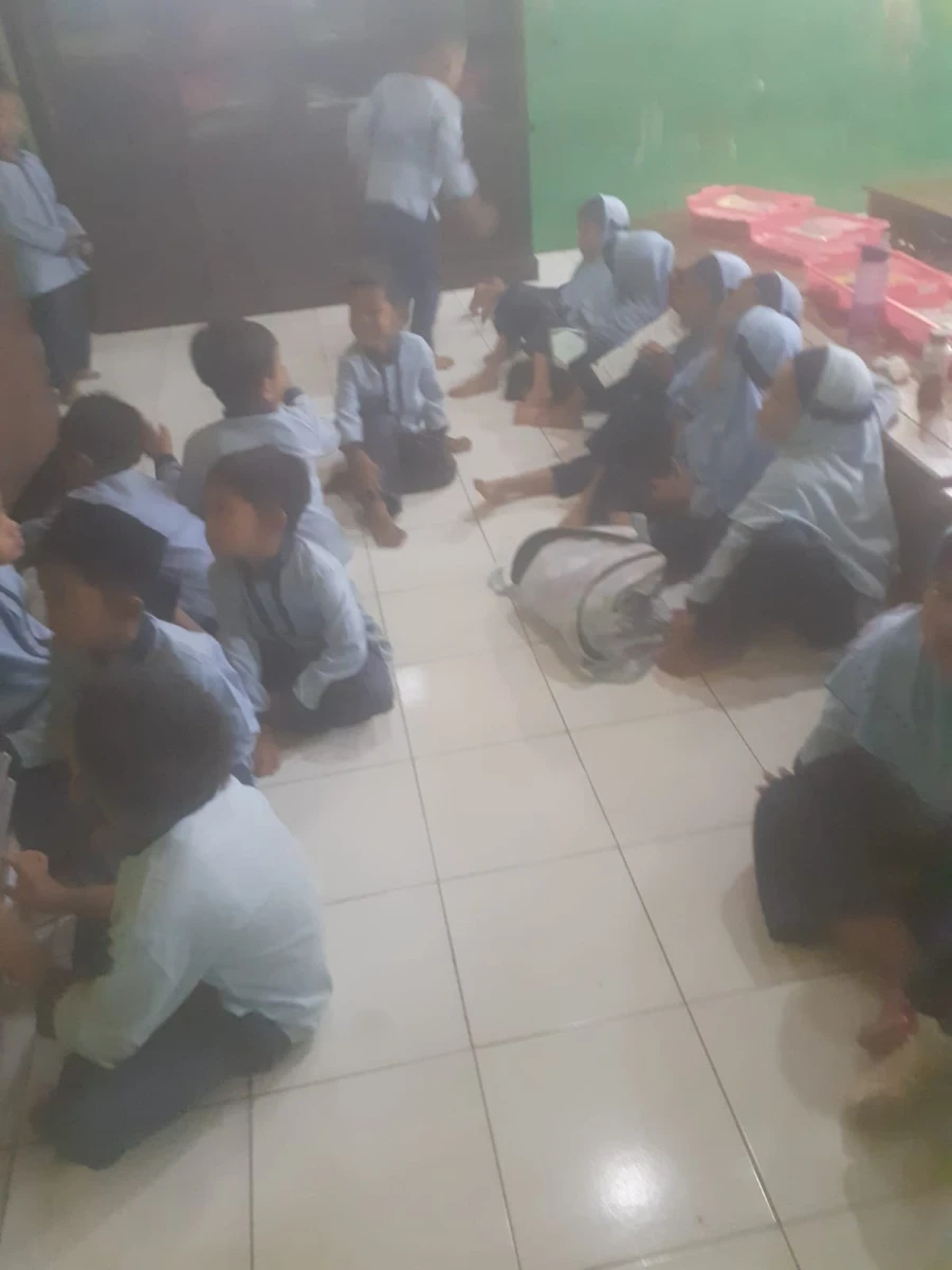 BELAJAR MEMBACA DAN MENULIS