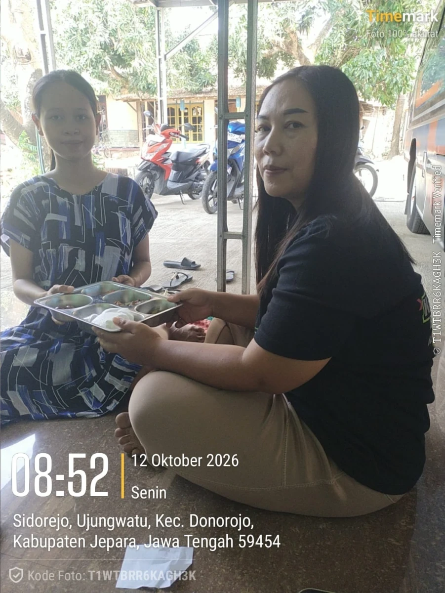 PENDISTRIBUSIAN MBG DI POS 05 RW 02 SIDOREJO
