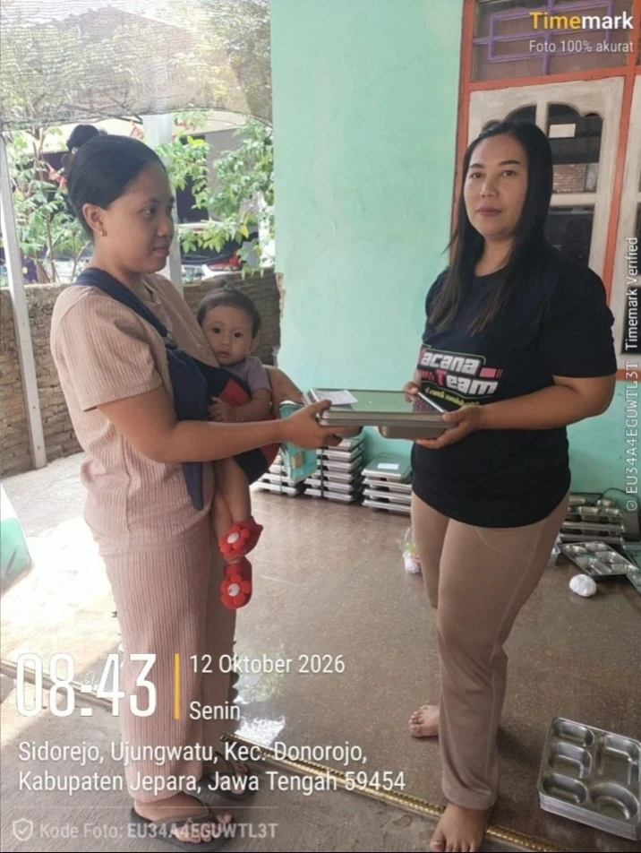 PENDISTRIBUSIAN MBG DI POS 02 RW 02 SIDOREJO