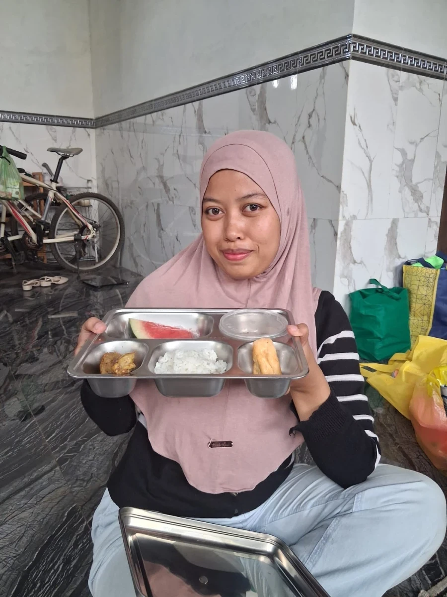 Mbg desa Langon post Melati 4 Pembagian mbg dengan sasaran bumil, busui , balita non PAUD