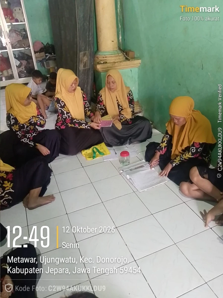 PERTEMUAN PKK DI RT 03 RW 01 METAWAR