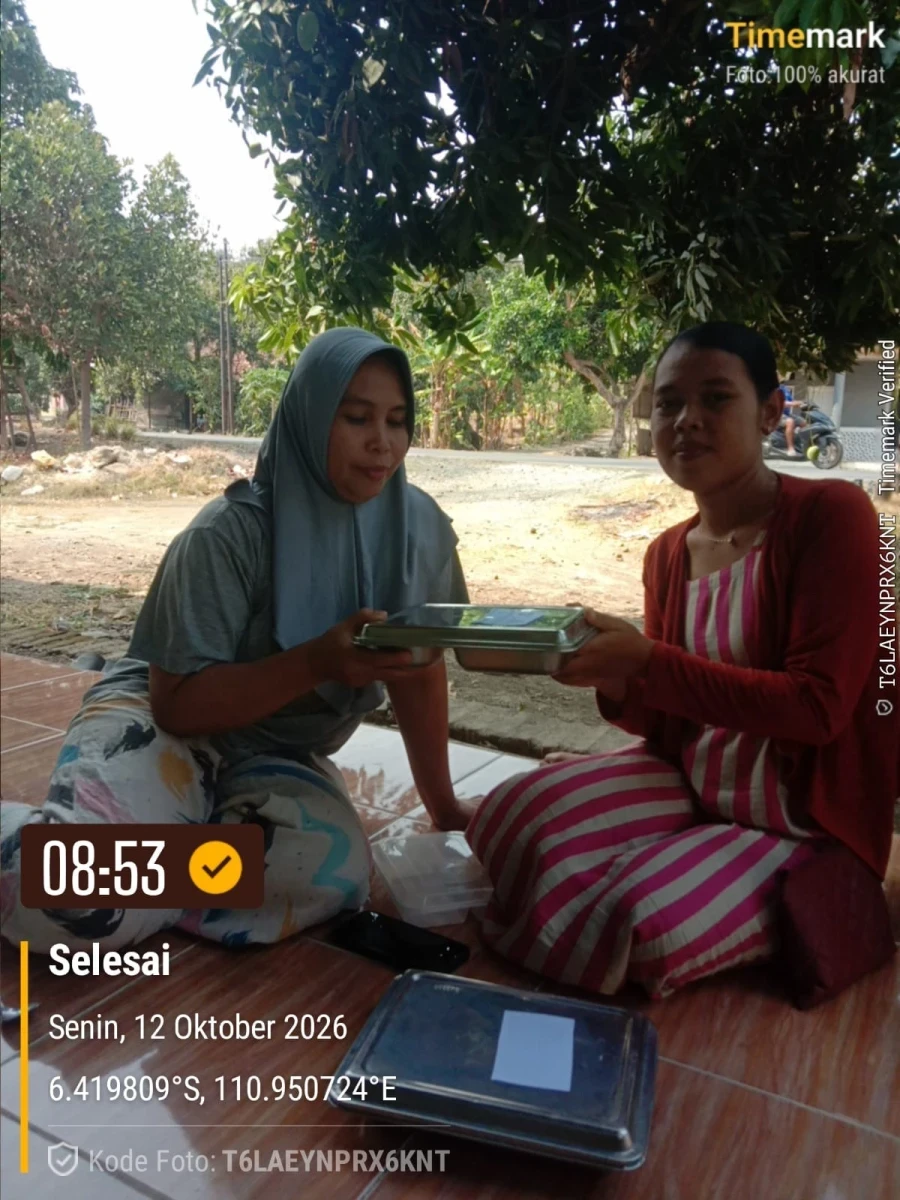 TP.PKK DESA DAMPINGI PENDISTRIBUSIAN MBG DI POS 03 GROBOGAN