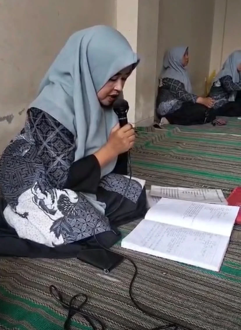 PERTEMUAN PKK RT 3 RW 2 BAHAS EDUKASI KESEHATAN TENTANG KONSUMSI PEMANIS BUATAN