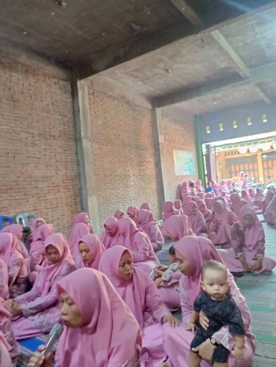 KEGIATAN RAPAT RUTIN PKK DESA TAHUNAN BENDANSARI RT 01/02