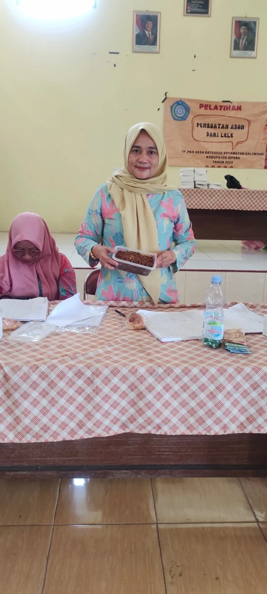 Pembuatan abon lele oleh Pokja 3