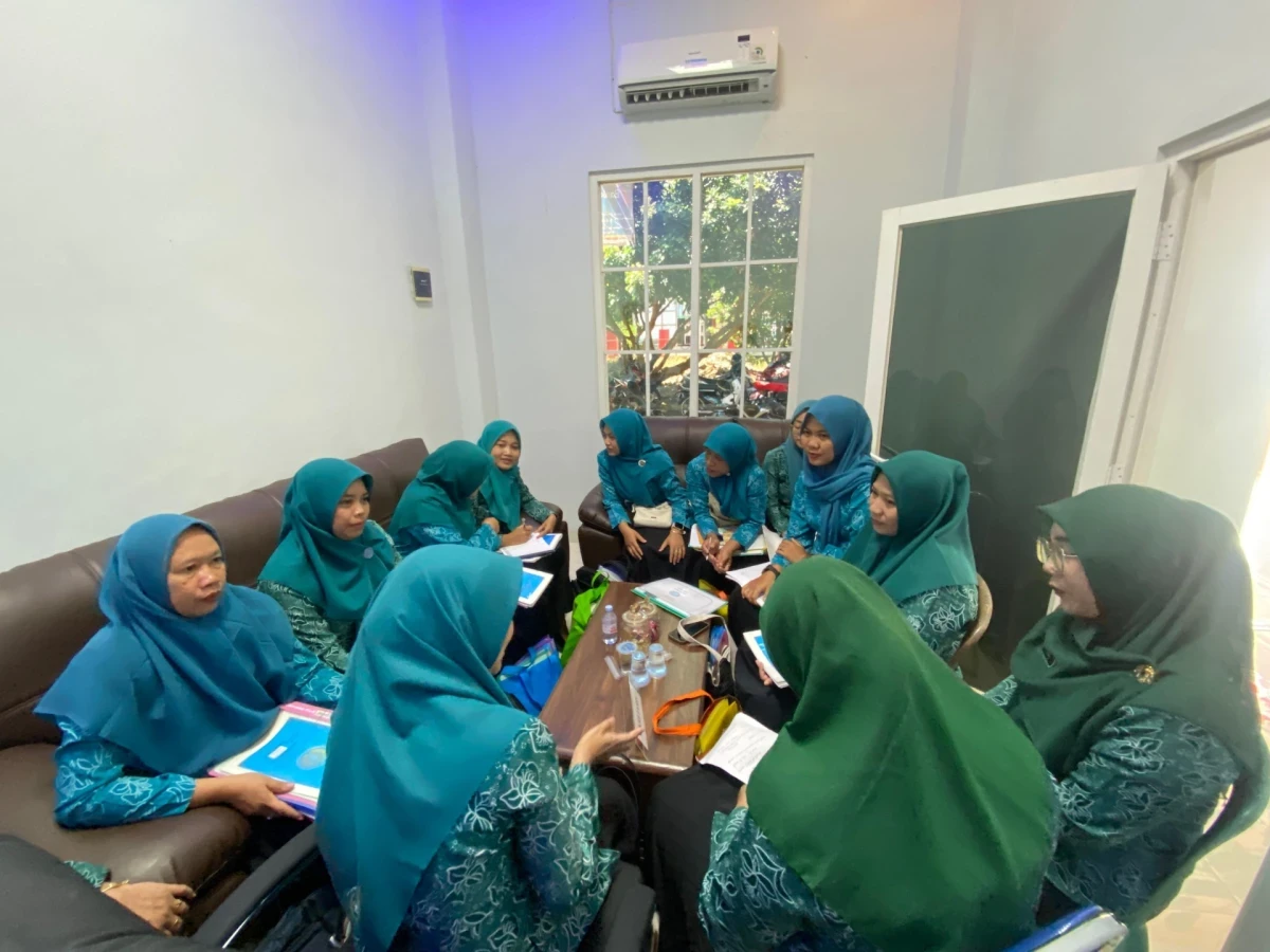 Mengikuti evaluasi awal program Kec.Kembang th 2026