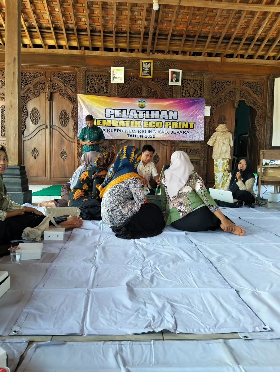 Pelatihan membatik ECO print 