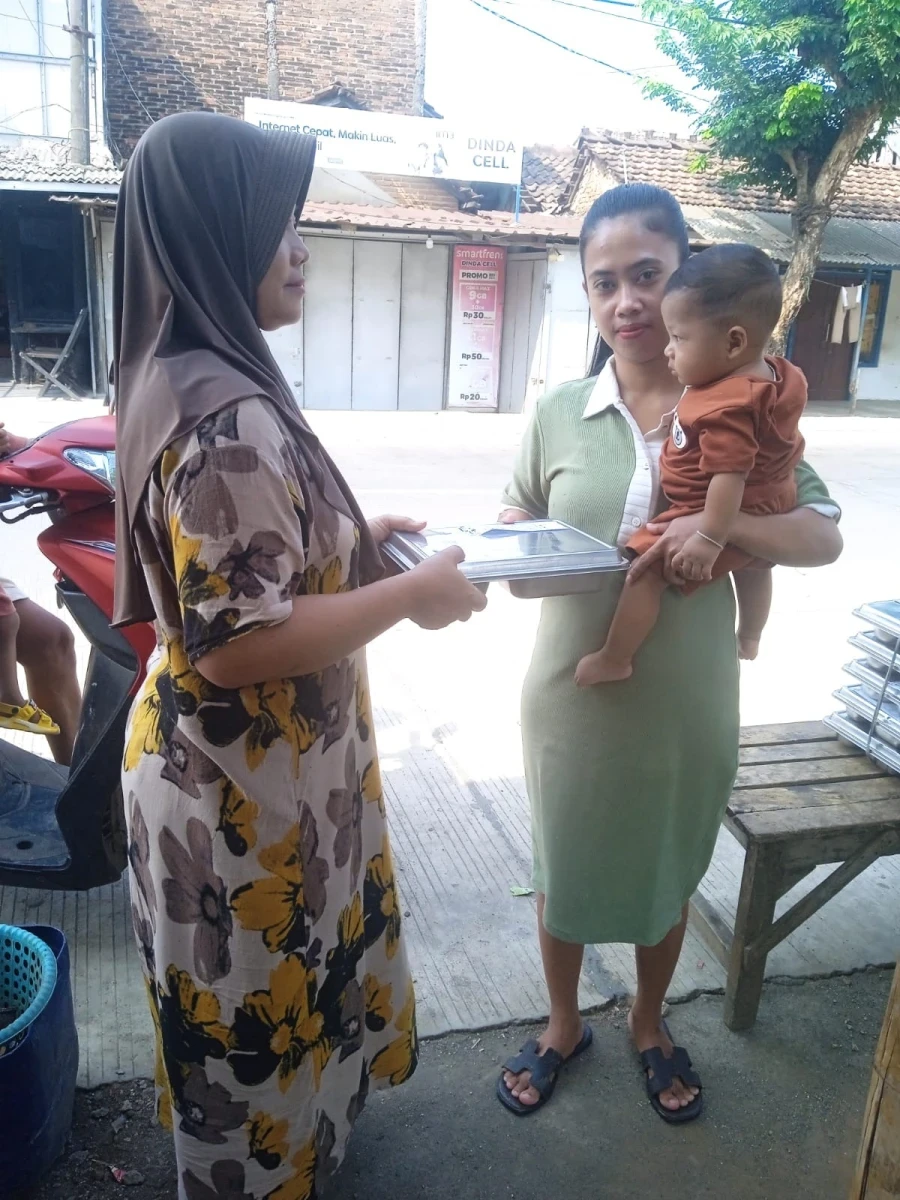 PEMBAGIAN MBG DI POS NUSA INDAH 3