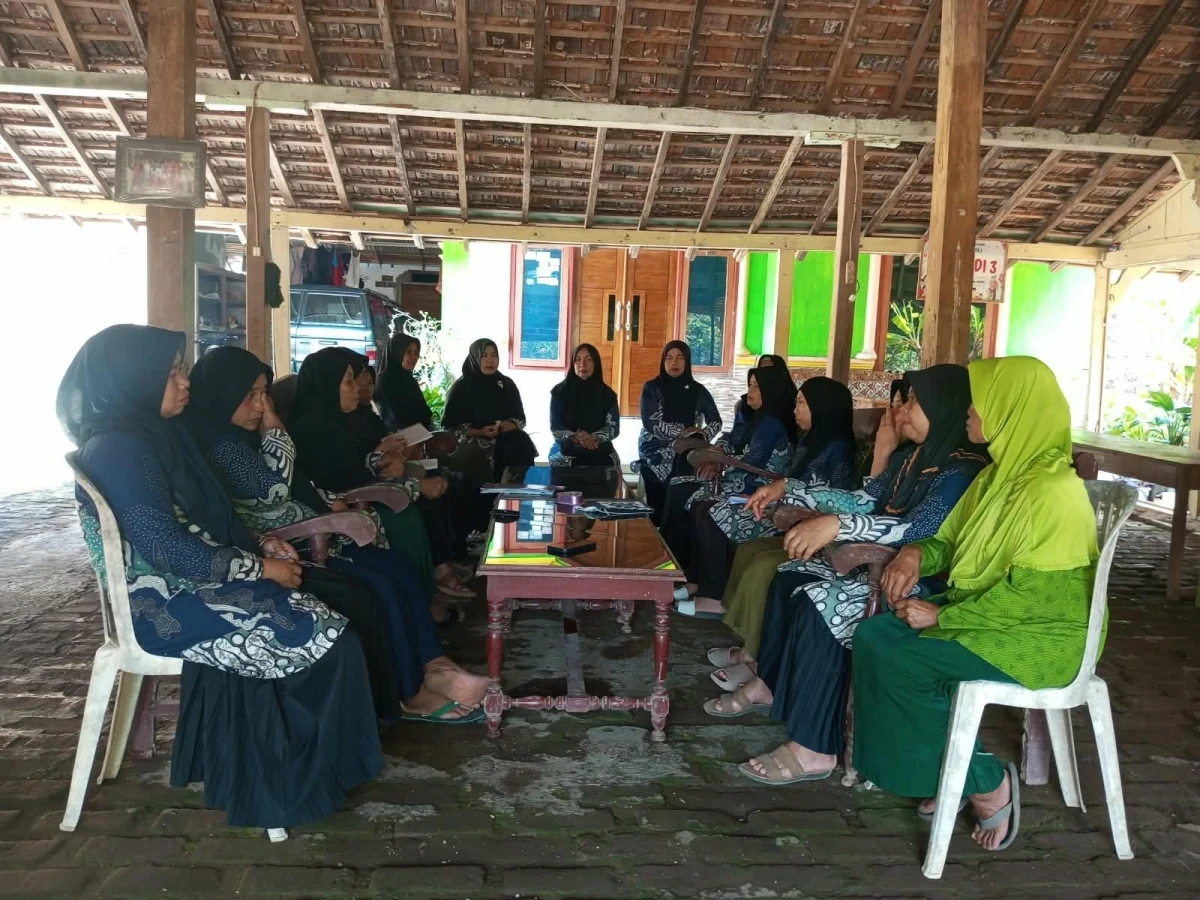 Mengikuti KWT MekarSari