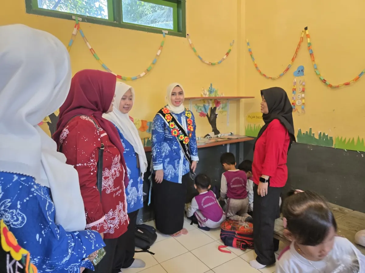 Menumbuhkan Budaya Membaca melalui Peninjauan Pojok Baca