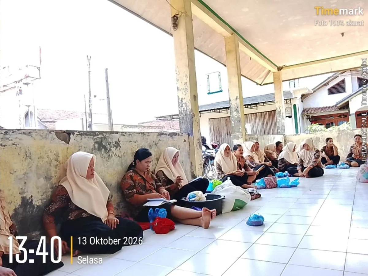 SOSIALISASI PSN DI KELOMPOK PKK RT 04 RW 03 DUKUH GROBOGAN