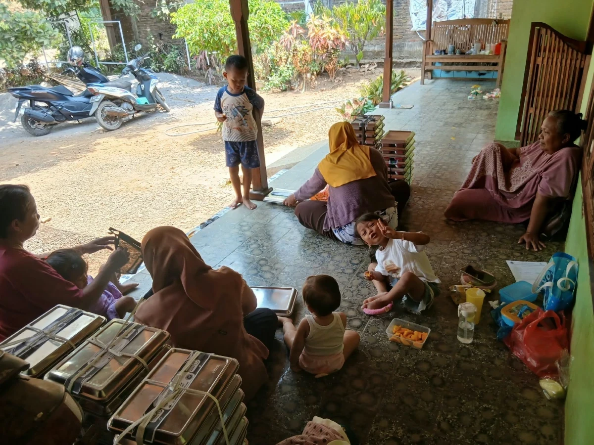 MAKANAN BERGIZI GRATIS