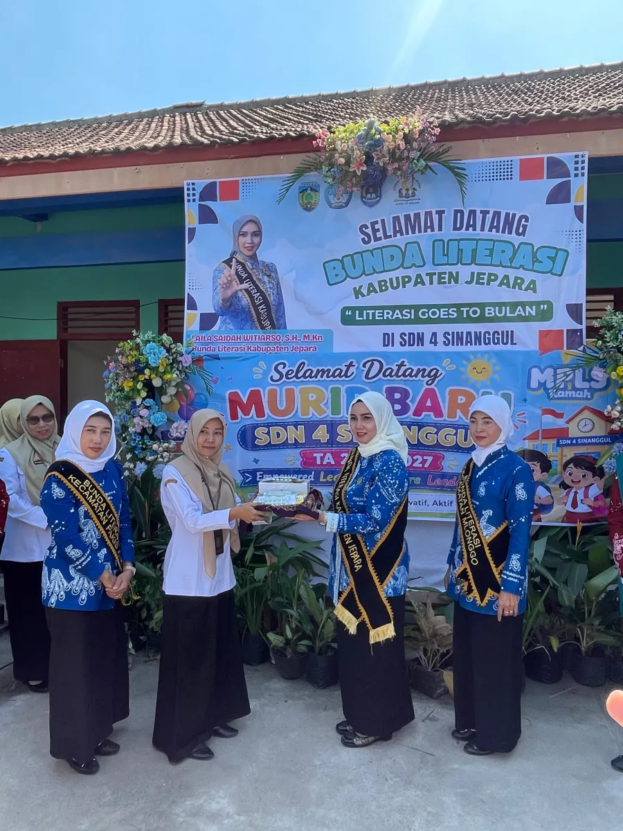 Penyerahan Bantuan Obat-obatan untuk UKS SD Negeri 04 Sinanggul