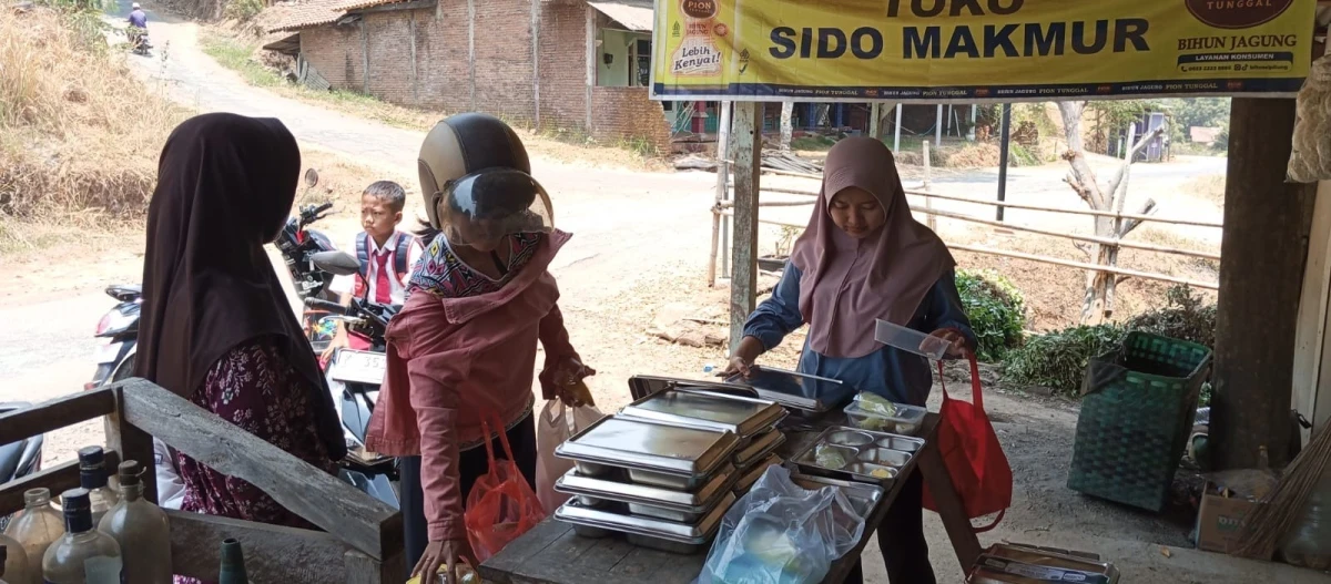 MAKANAN BERGIZI GRATIS
