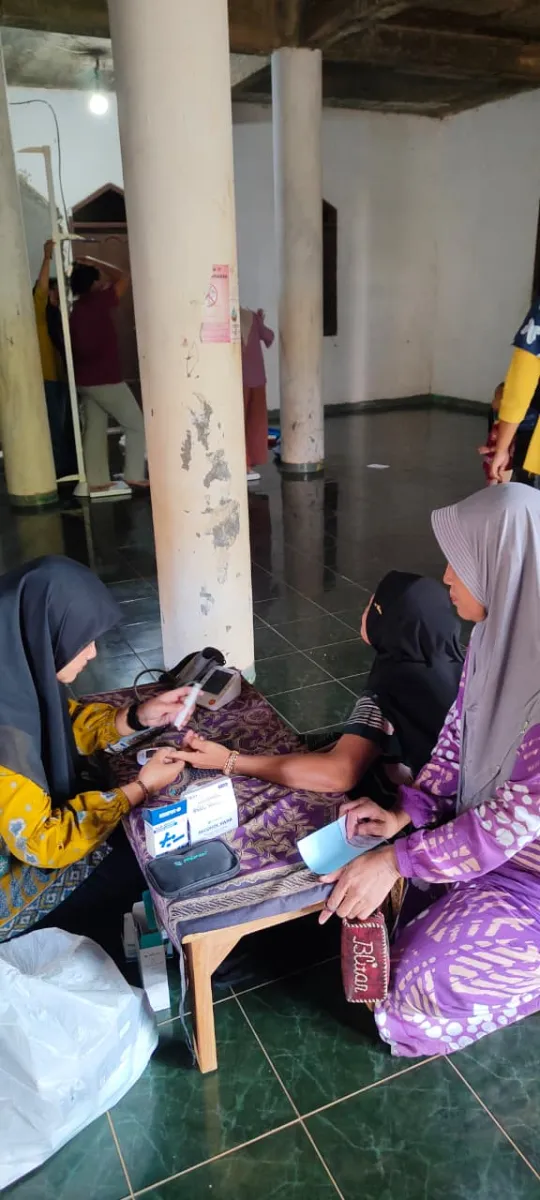 Kegiatan posyandu di Posyandu HB 2 