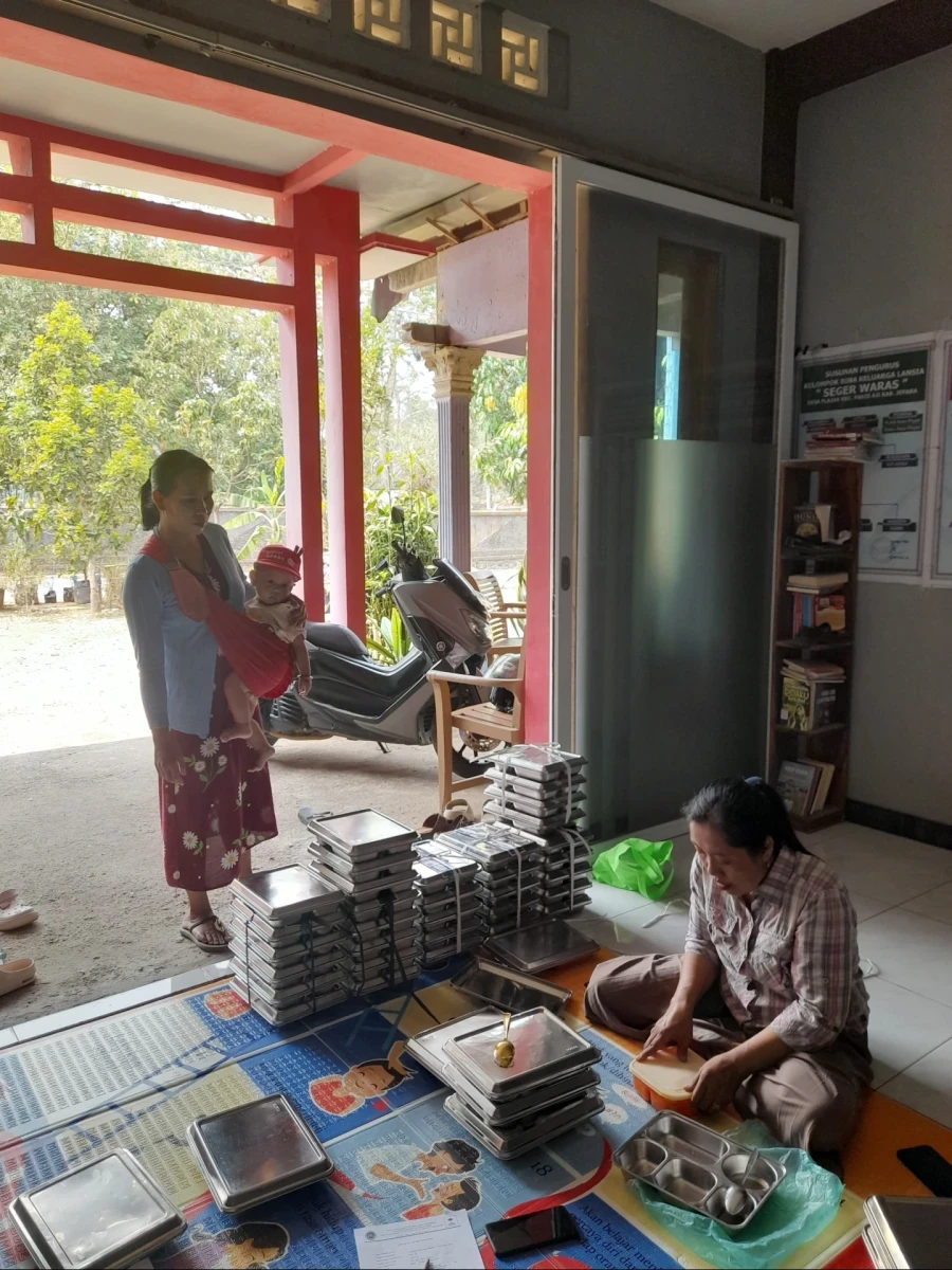 MAKANAN BERGIZI GRATIS